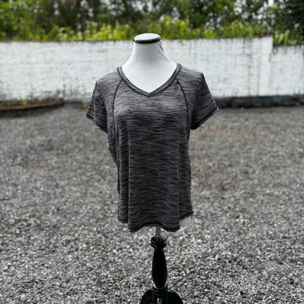 Xersion Striped Everair V-Neck Essential Performance Active Tee